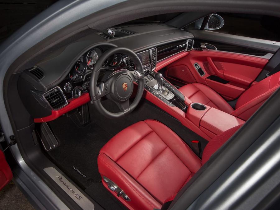  Porsche Panamera 4S 2013 года  (US) (фото 2 из 8)